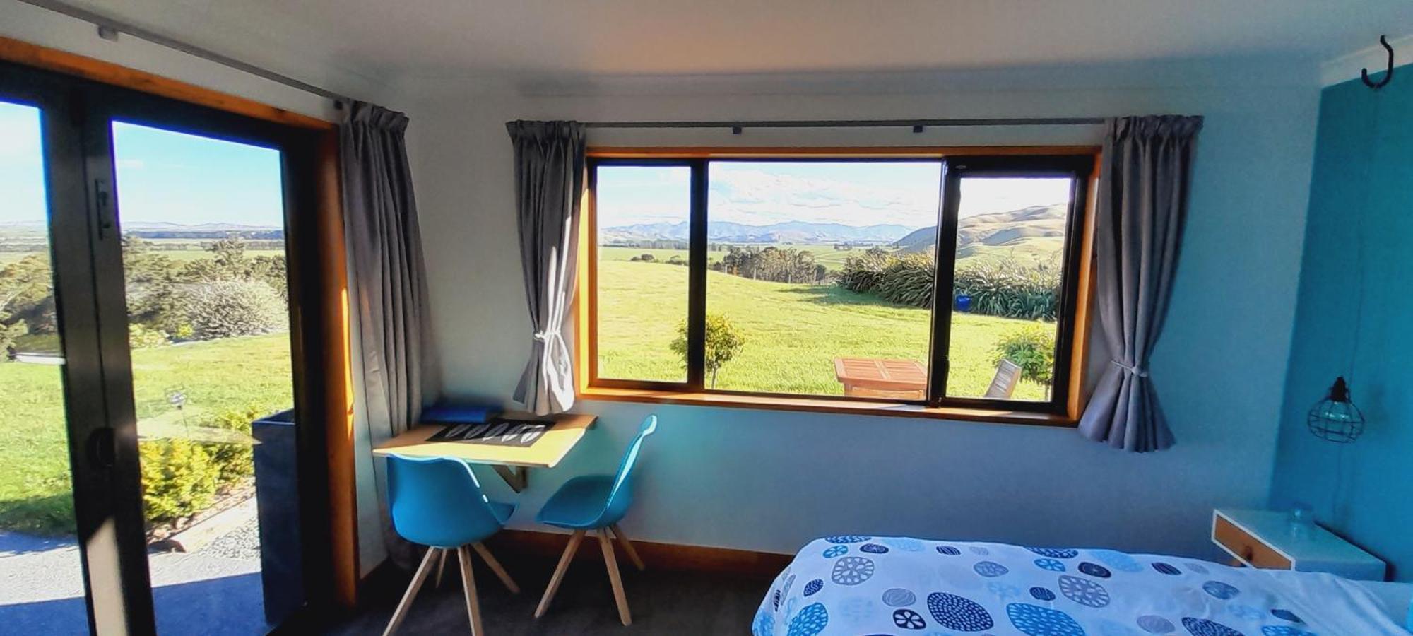 Hill Top Retreat Lower Dashwood Екстер'єр фото